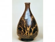 C.33-1943-_bottle_hamada_crop-ok.jpg