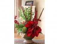 christmas-table-decorations-centerpieces-decorations-30-beautiful-and-elegant-christmas-centerpieces-ideas-64656-ok.jpg