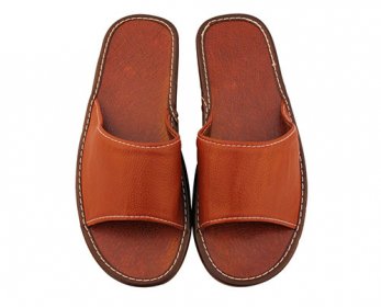Slippers 9.jpg