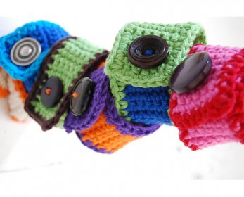 Knitting & Crochenting stylish-women-wear-crocheted-bracelet-ok.jpg