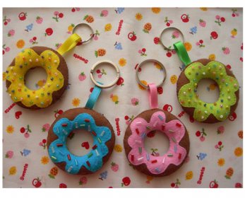 Key Chains Doughnut-Keychains-keychains-7103715-450-338-ok.jpg