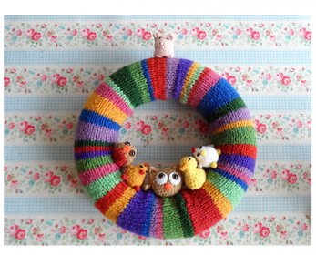 Knitting & Crochenting wreath-1-ok.jpg