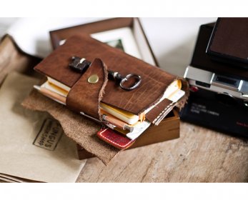 Leather Crafts 6a00d8341e524153ef0133f209cd67970b-800wi-ok.jpg