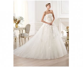 Wedding Apparel au-gorgeous-a-line-strapless-appliques-hand-made-flowers-sweep-brush-train-tulle-wedding-dresses-1192-ok.jpg