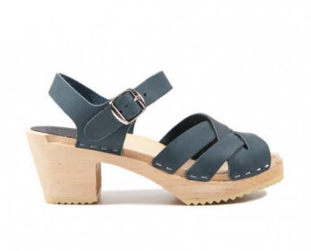 Clogs 16.jpg