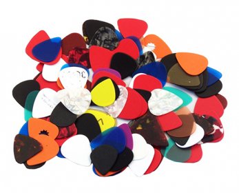 Musical Instruments PICKS100-2-ok.jpg