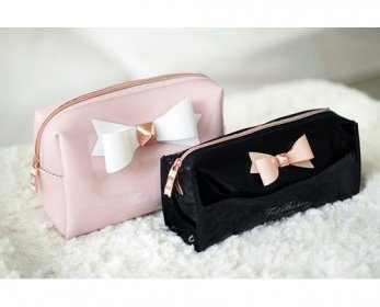 Ladies' Handbags 5.jpg