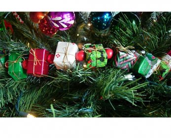 Christmas Garland Christmas-Tree-Garland-Idea-ok.jpg