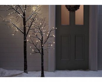 145-Outdoorartificialtreeok.jpg