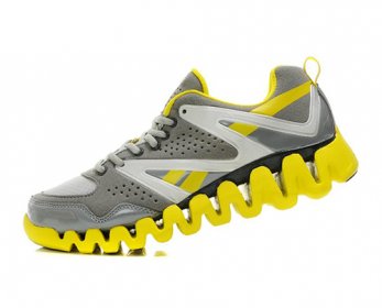 Sports Shoes 18.jpg