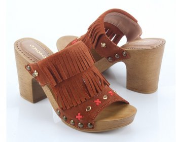 Clogs 32.jpg