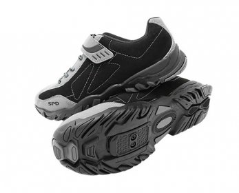 Sports Shoes 9.jpg