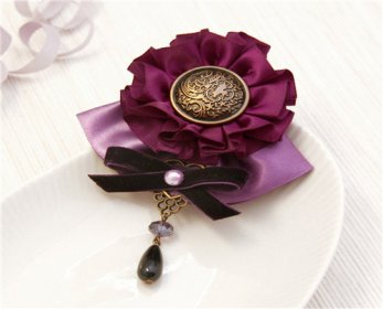cod.218-brooch cod.218-brooch.jpg